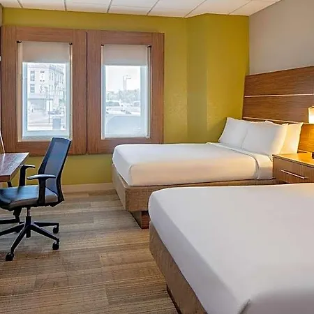 Express Downtown By Ihg Hotel