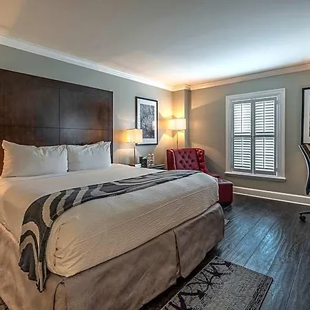 Le Marais Hotel