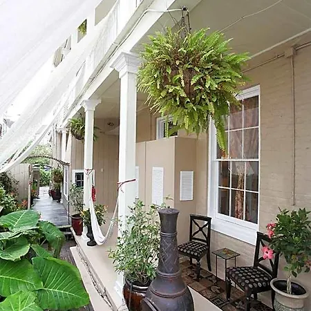 Fleur De Lis Mansion Bed & Breakfast