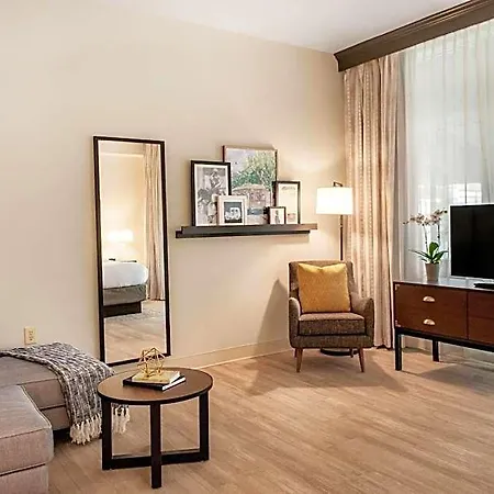 Hotel St Charles Coach House, An Ascend Collection New Orleans