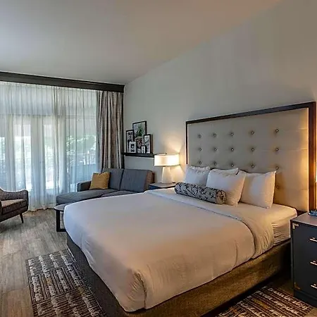 Hotel St Charles Coach House, An Ascend Collection New Orleans