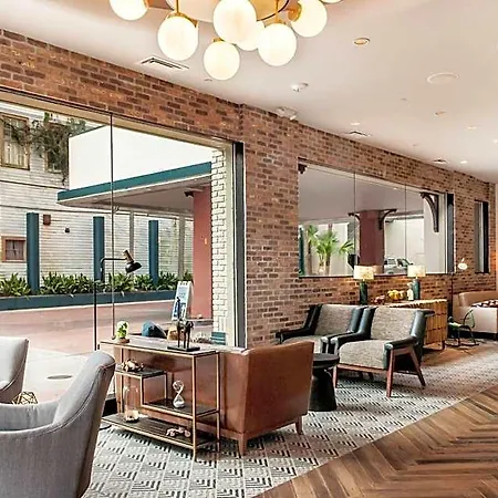 St Charles Coach House, An Ascend Collection Hotel 5*