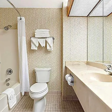 Hotel Comfort East New Orleans
