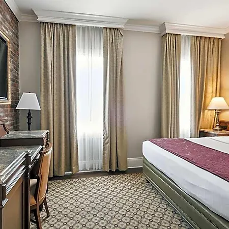 Hotel French Market 3*