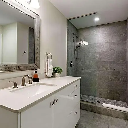California Building Hotel 3*