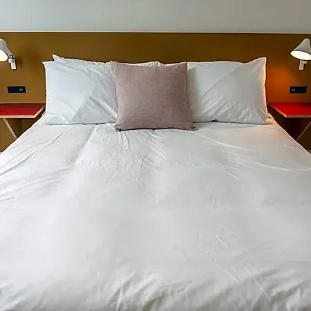 Travelers Hotel