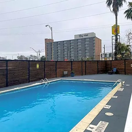 10 Extended Hotel New Orleans