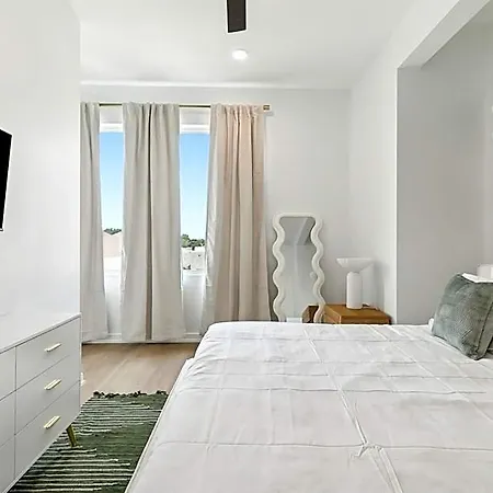 Hotel The Revelry *