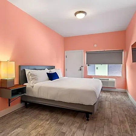 Hotel The Iris