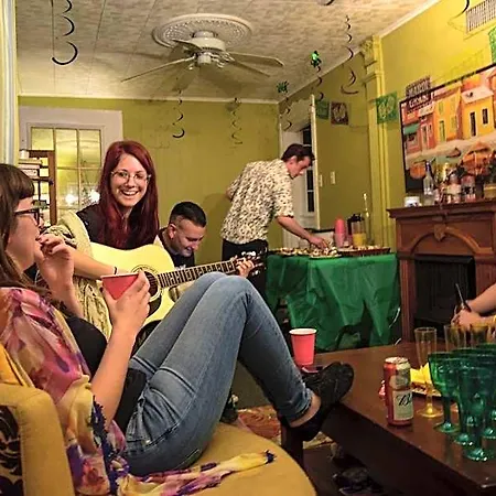 Madame Isabelle's House Hostel New Orleans