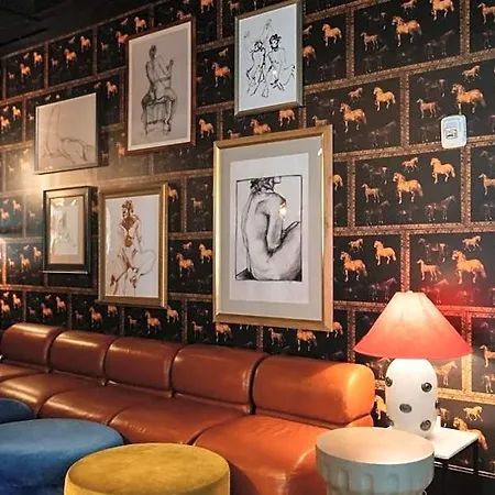 Virgin Hotel 4*