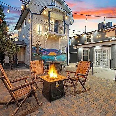Sleeps 24-spacious Near Fq W Pool Hotel