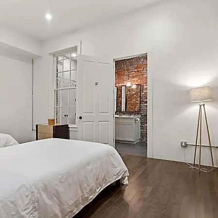 Group-friendly Nola Near Bourbon Hotel