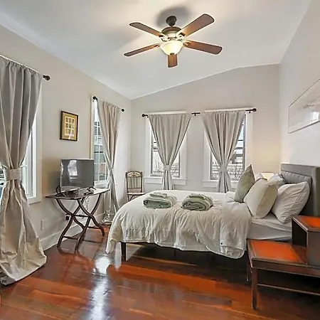 Freret Near Streetcar & Tulane Aparthotel 4*