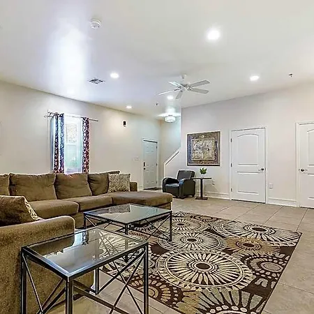 Modern, Spacious With Luxury Amenities Aparthotel New Orleans