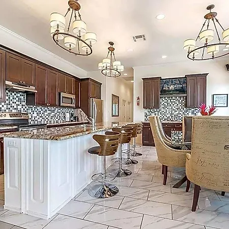 Aparthotel Modern, Spacious With Luxury Amenities New Orleans
