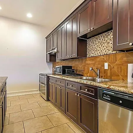 Modern, Spacious With Luxury Amenities Aparthotel 3*