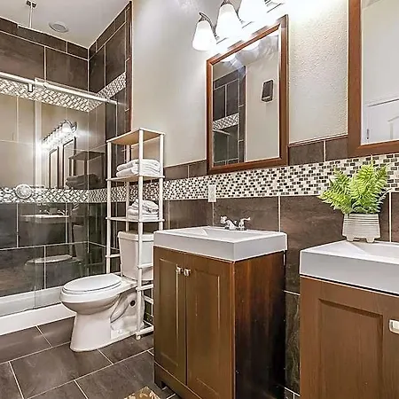 Modern, Spacious With Luxury Amenities Aparthotel