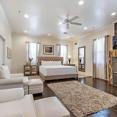 Aparthotel Modern, Spacious With Luxury Amenities