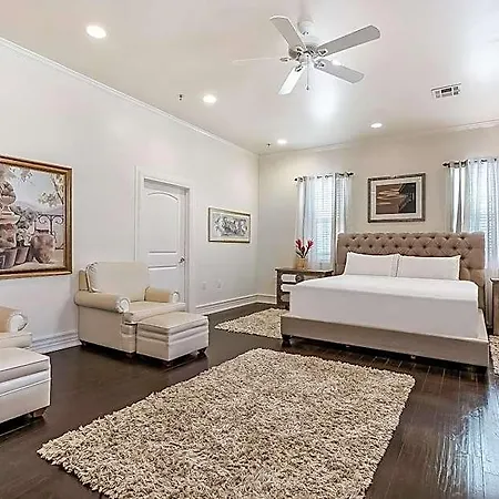 Modern, Spacious With Luxury Amenities Aparthotel