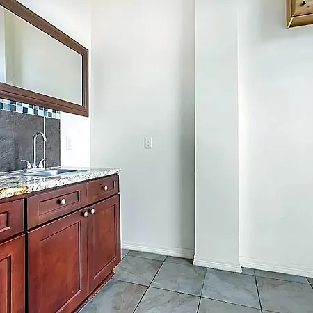 Modern 4br Penthouse In Downtown By Hosteeva Aparthotel 4*