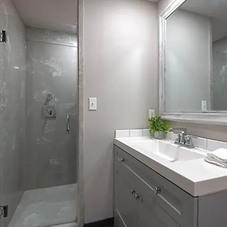 Aparthotel Bywater 3*