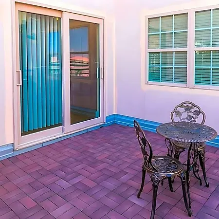 Hotel Merchant Lofts 3*