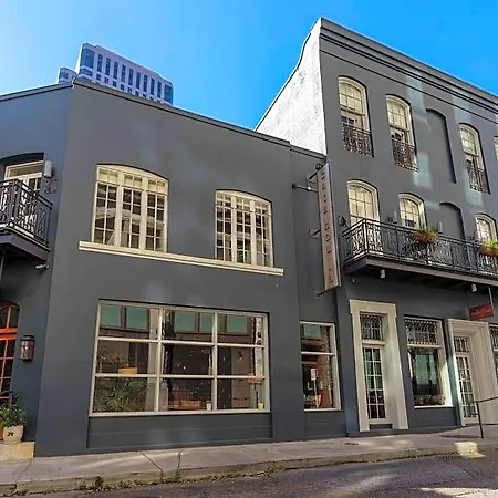 Catahoula 3* New Orleans