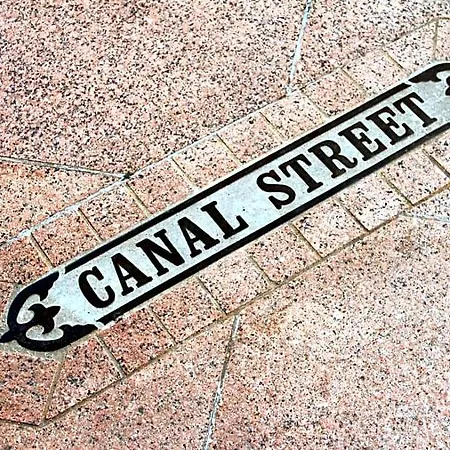 Hotel Hampton & Canal St. French Quarter