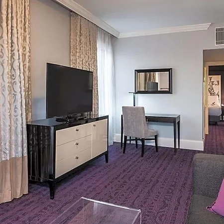 Hampton & Canal St. French Quarter Hotel 3*