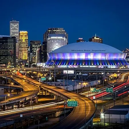 Hampton & Canal St. French Quarter Hotel 3*