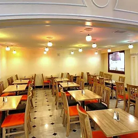 Hotel Wyndham Garden Downtown 3*