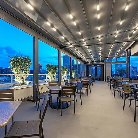 Hotel The Higgins New Orleans, Curio Collection By Hilton 4*