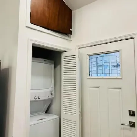 Fab Lil To Nola Holiday home