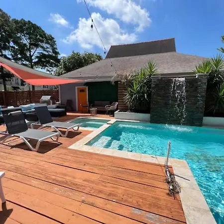 Holiday home Grand Craftsman Style Heated Pool *