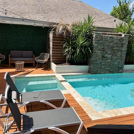Holiday home Grand Craftsman Style Heated Pool