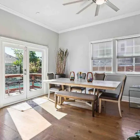 Grand Craftsman Style Heated Pool Holiday home New Orleans