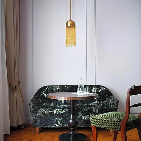 Maison Metier 5*