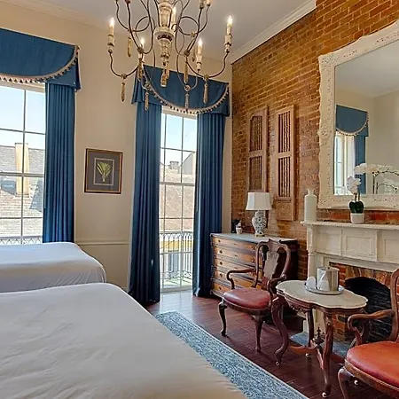 St. Pierre French Quarter 3*