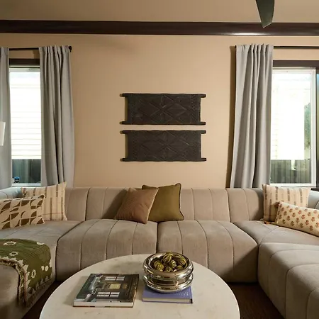 Luxurious Marigny With Heated Pool