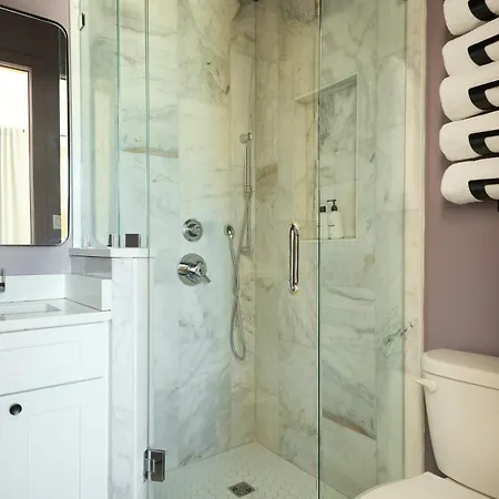 Luxurious Marigny With Heated Pool