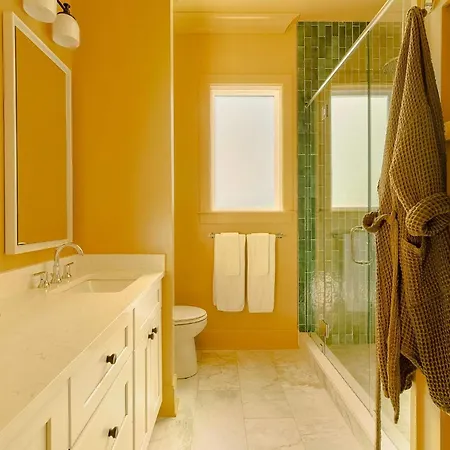 Luxurious Marigny With Heated Pool Holiday home *