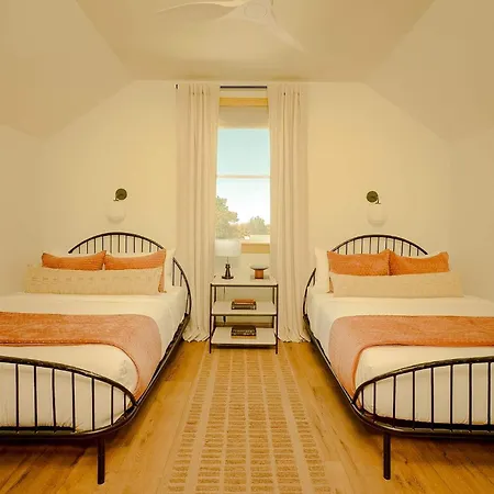 Luxurious Marigny With Heated Pool Holiday home *