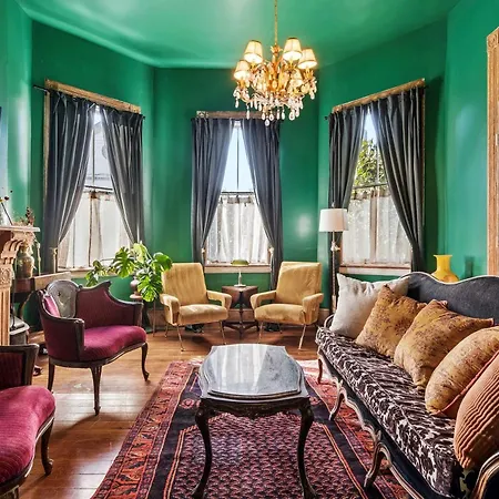 Bed & Breakfast Historic Steps From French Quarter