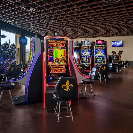 Hotel Caesars New Orleans, A Caesars Rewards Destination