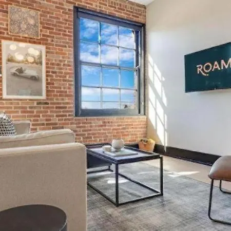 Roami At The Lola Hotel New Orleans