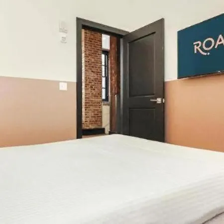 Roami At The Lola Hotel