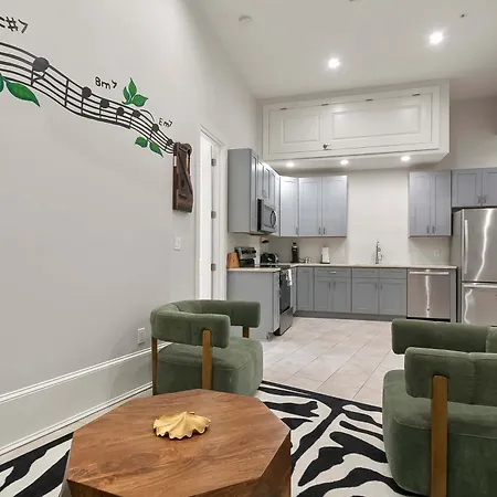 Bed & Breakfast Luxury Art In Nola Cbd *