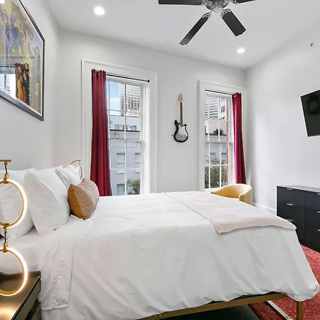 Artist Jazz Office Fq Walk Bed & Breakfast