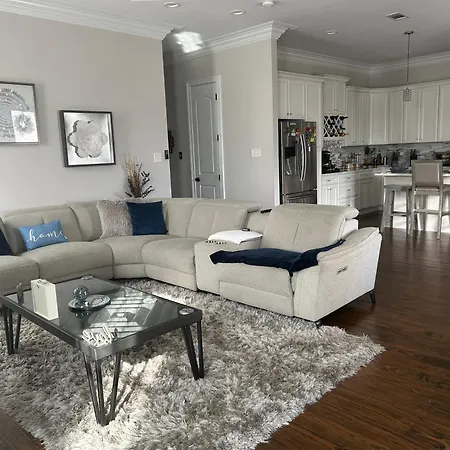 Lux Nola Haven